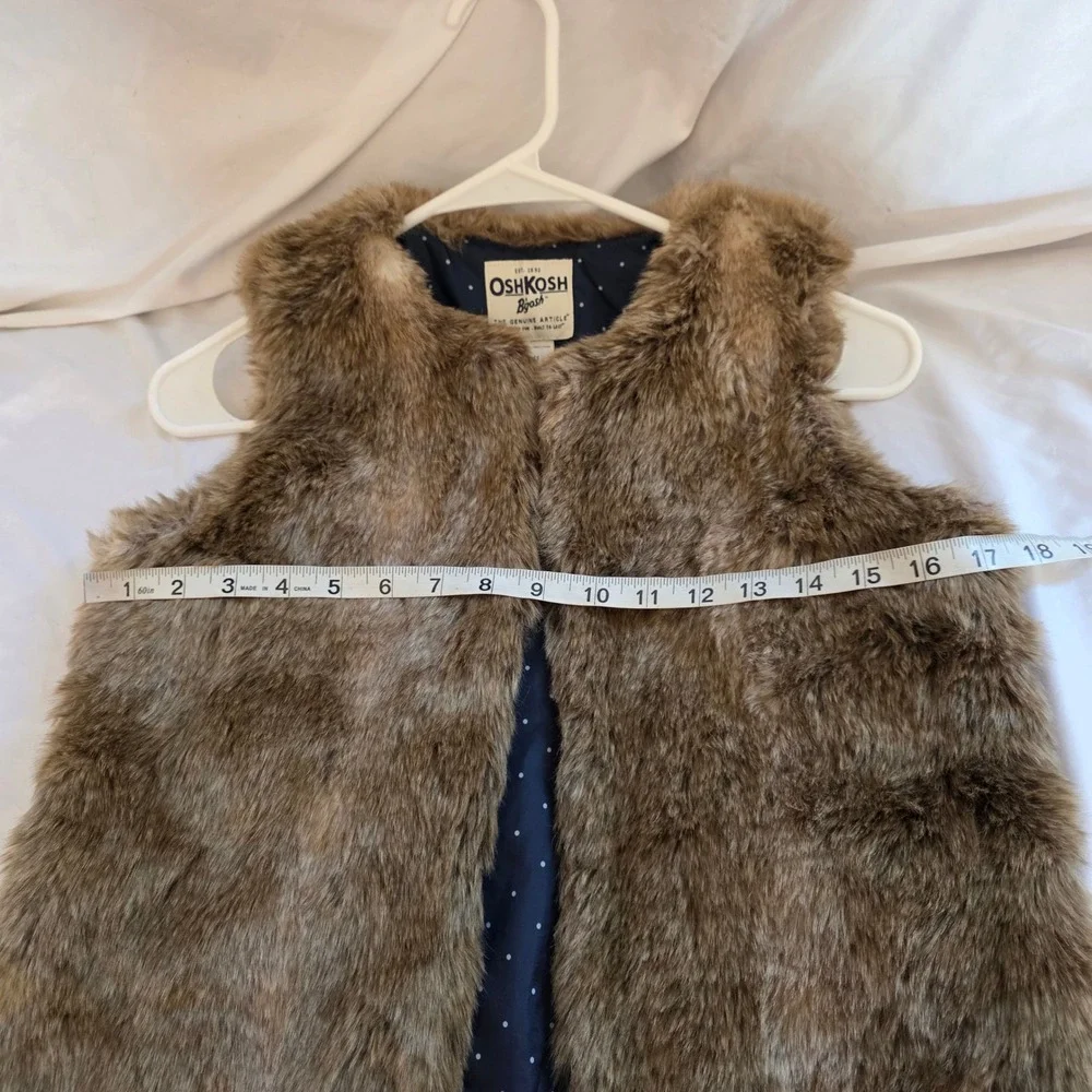 OshKosh Girls Faux Fur Vest Size 10/12 Brown Polka Dot Gold Belt Old Money